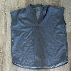 Size medium Figs Raphaela oversized scrub top